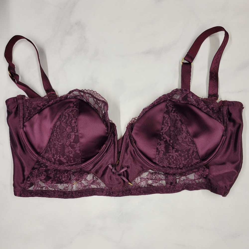 Like New Victoria's Secret Very Sexy Double Closure Balconette Bra 34DD